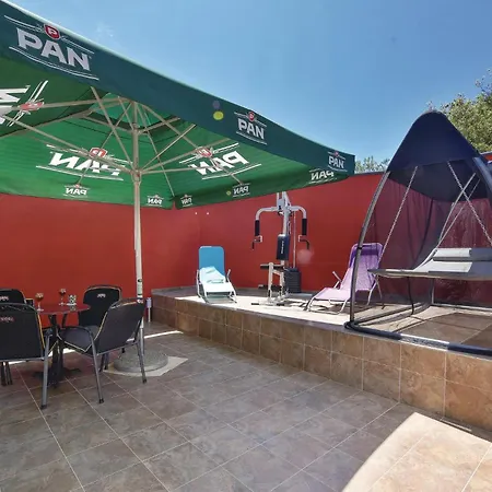 With Sea View I Tatil Evi Jezera