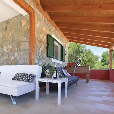 With Sea View I * Jezera