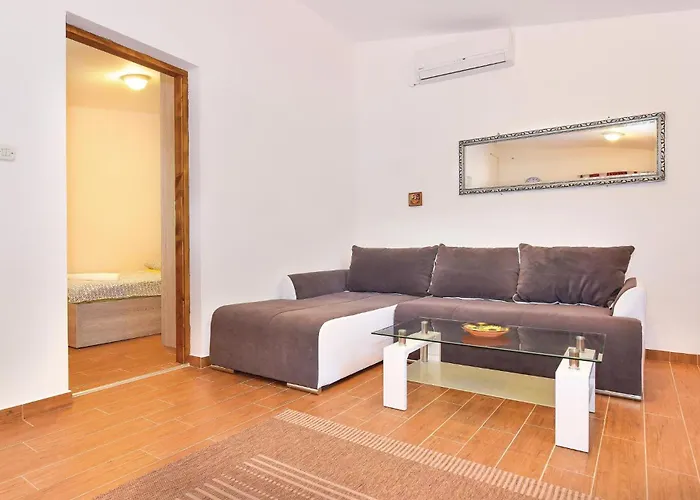 度假居 With Sea View I