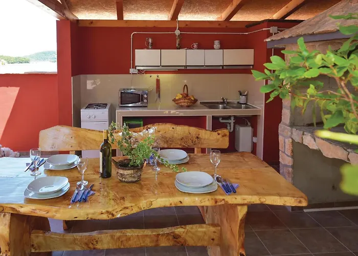 度假居 With Sea View I 耶泽拉