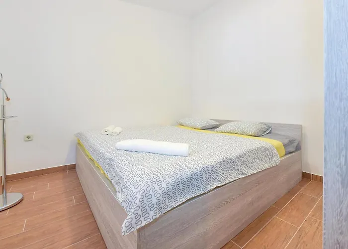 With Sea View I 別荘 イェゼラ